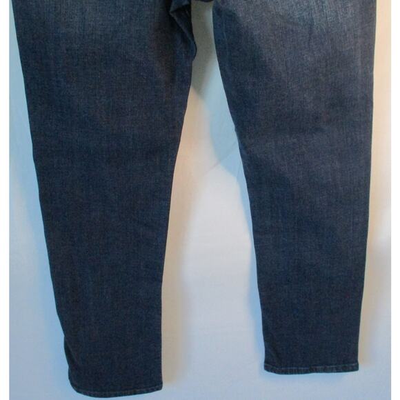 Levi Women's Mid Rise Dark Wash Straight Leg Skinny Blue Jeans Size 14 - Picture 6 of 9